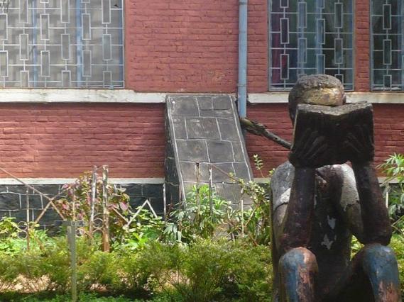 thumbnail jimma university statue