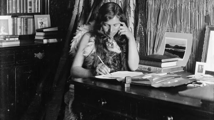 Makereti at her desk