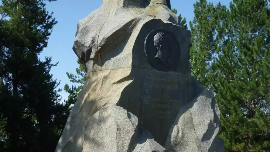 Monument to Nikolai Przheval'skii (1894), Karakol. Issyq-Kul, Kyrgyzstan